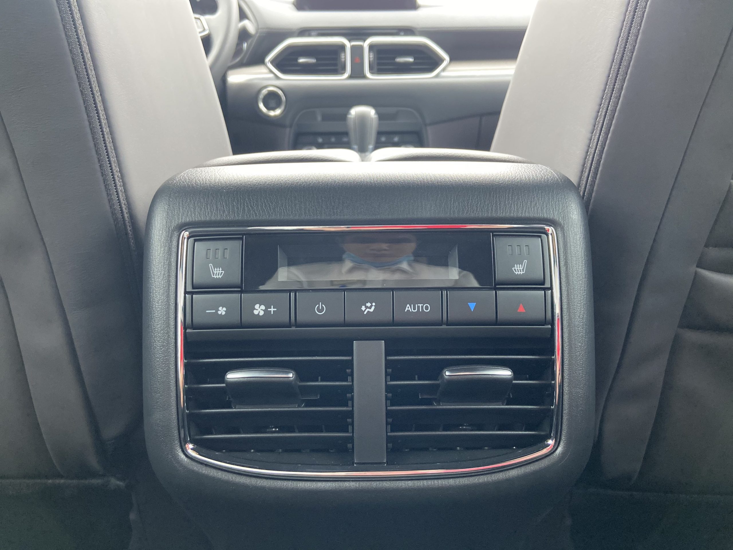 Cửa gió hàng ghế 2